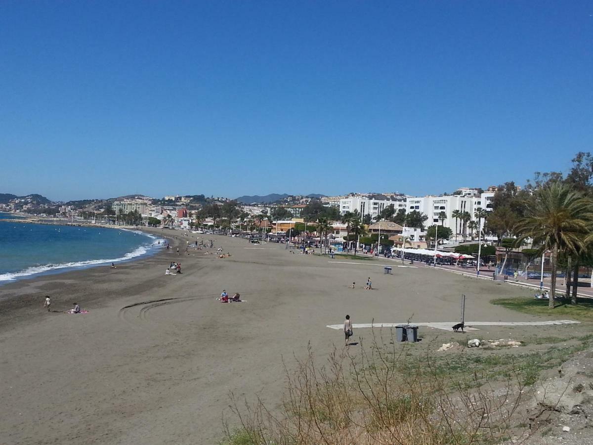 Апартаменты Playa Viginia Малага Экстерьер фото